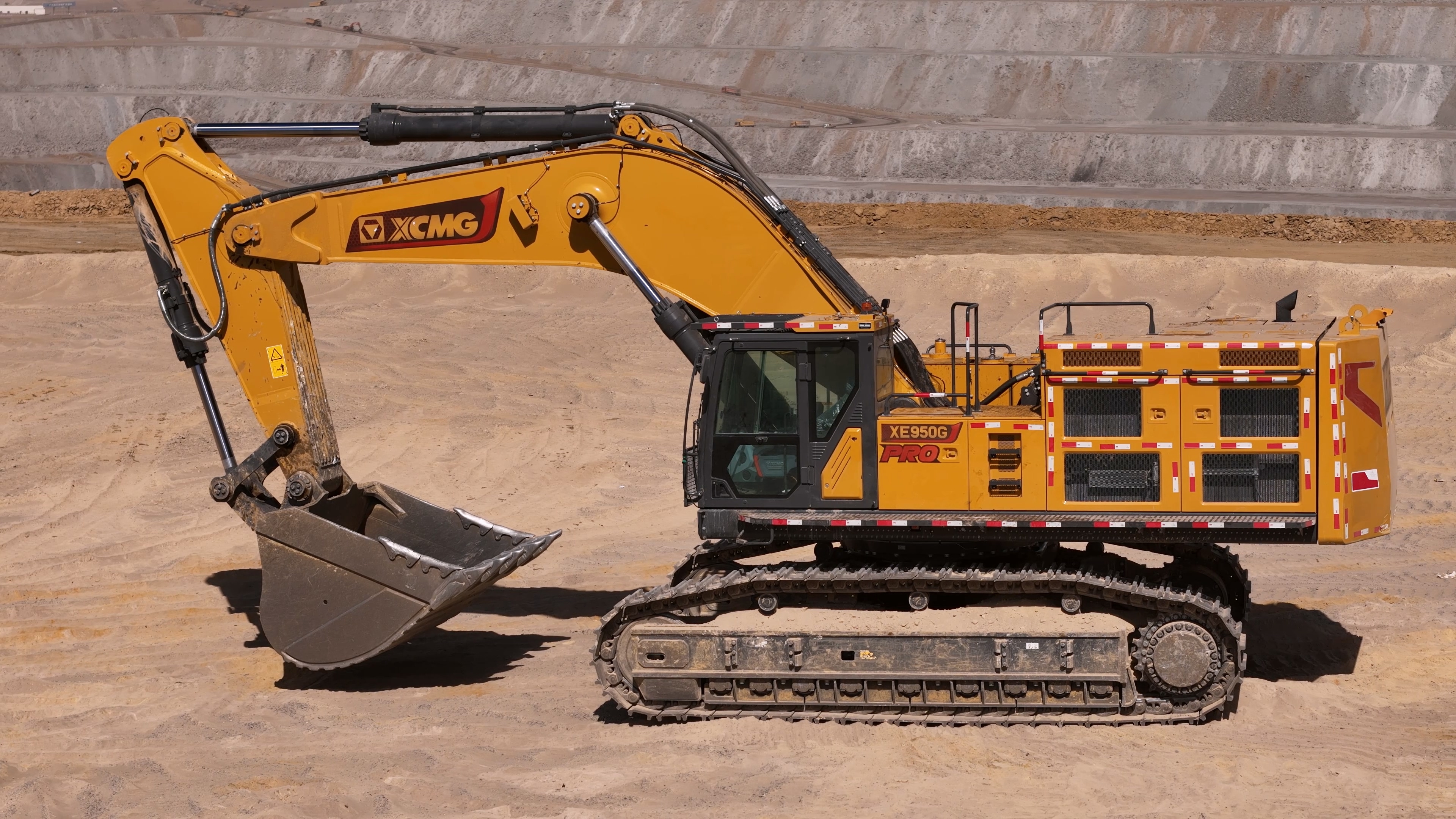 “油”我掌控， “省」剡为王！皇家国际XE950G Pro矿用挖掘机瓢荼甬选