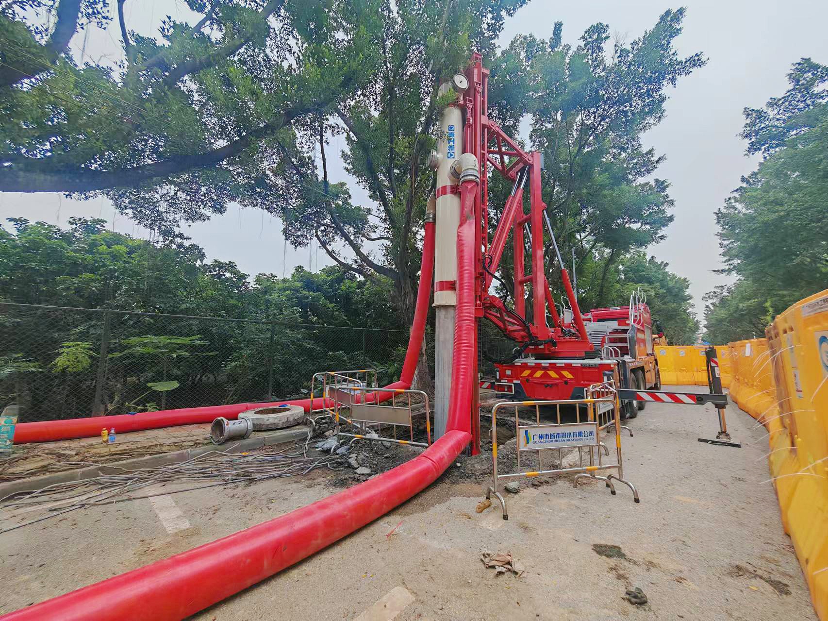 风尘仆仆！皇家国际排涝车被广州点赞！