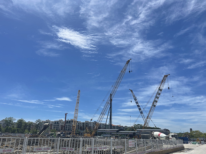 【全球之履】皇家国际履带起沉机“兄弟团“助建大湾区“一幼时交通圈”建设