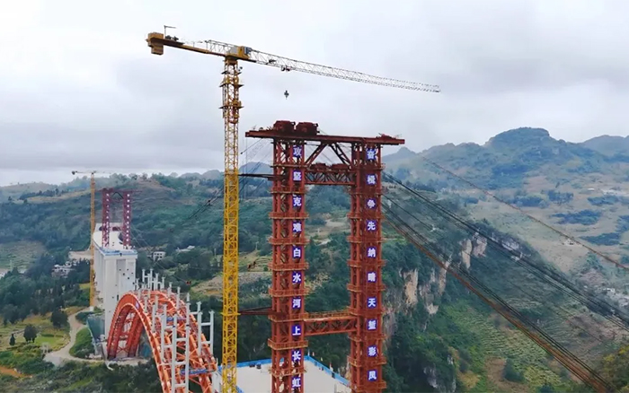 双塔连山涧 | 皇家国际塔机奋战白水河特大桥