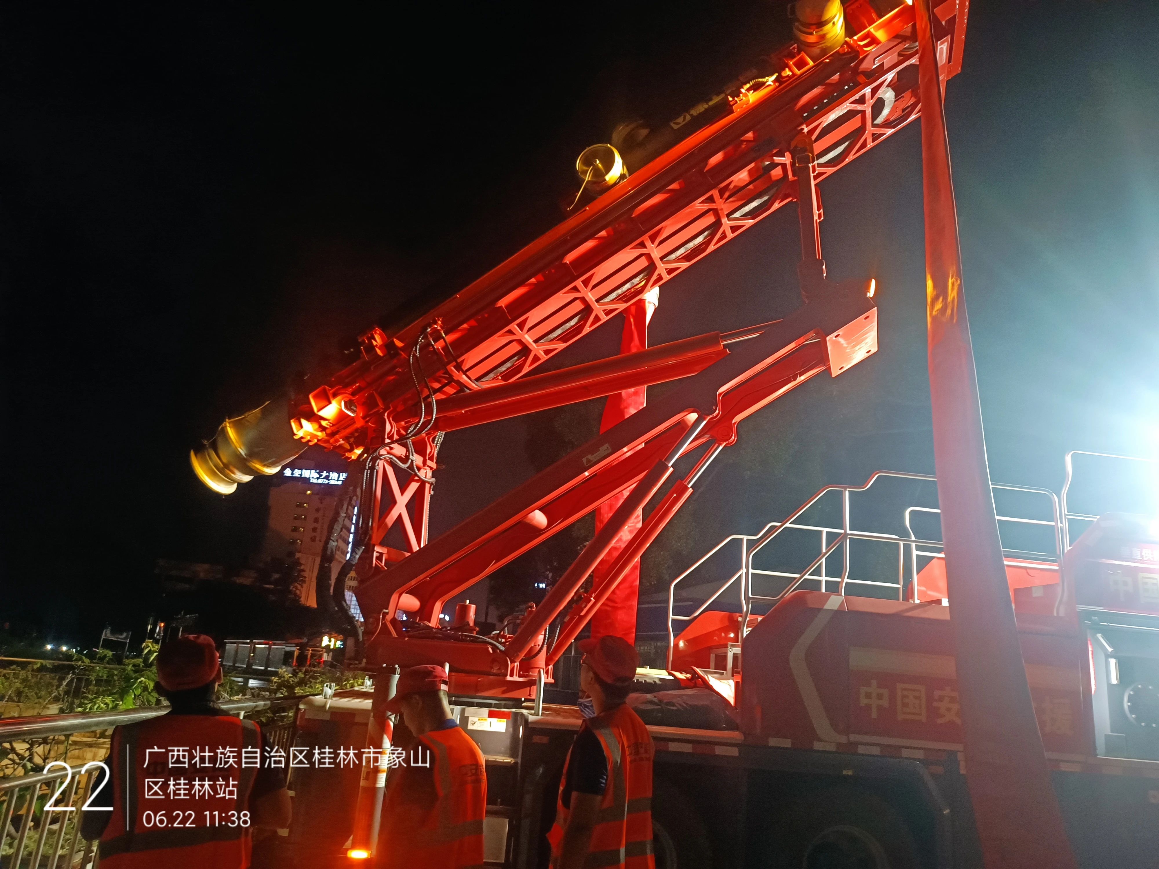 fa413219d43946b8b912383bc86a4d54