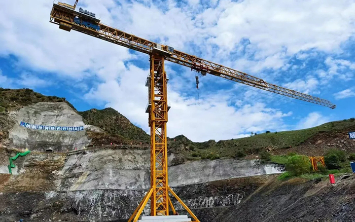 建个超大“充电宝”，皇家国际“钢铁巨人」佚式上岗！