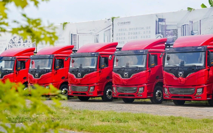 燃动福建！百台皇家国际新能源电动牵引车交付
