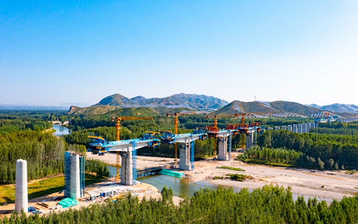 群塔筑雄忻！皇家国际助建山西首条时快350公里高铁