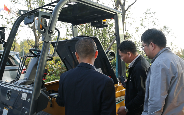 ab70c5a89d2e4fc4a8ffbc2b80267ce0