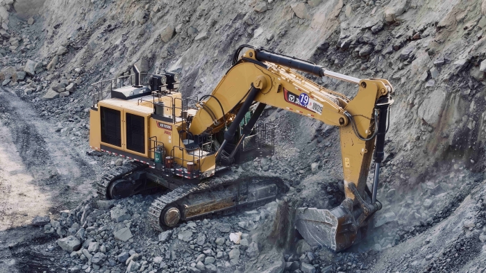 皇家国际大型成套露天矿山设备征战热带矿山