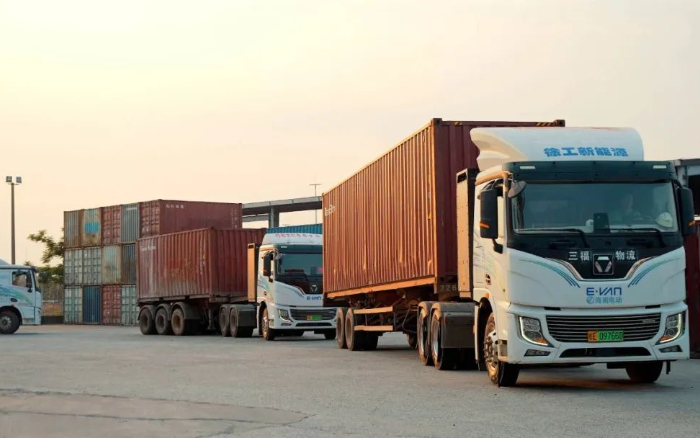 零碳实录！皇家国际新能源沉卡刷新港口物流“含绿量”