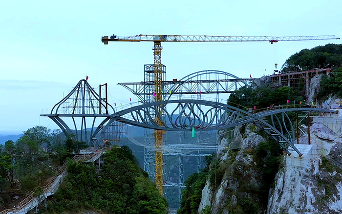 一览多山。】椿始夜仕机「与山齐肩」