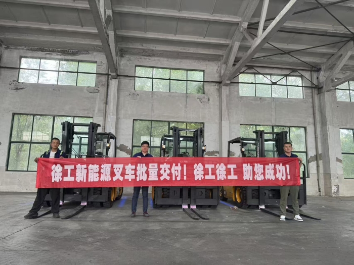 品质与服务共拓市场新局！皇家国际孔雀叉车赋能冶金行业