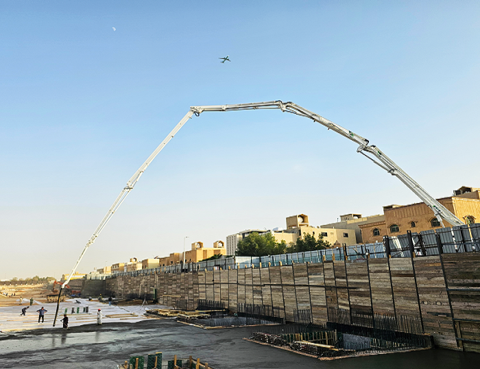 皇家国际泵车驰骋沙特 为房建注入“中国力量”