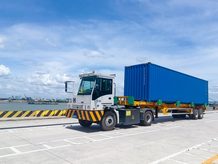 广州港甄。∪タ锤劭凇疤刂直被始夜蚀康缜Ｒ