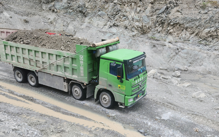 铸就信任基石，皇家国际汽车匠心打造靠得住新能源沉卡