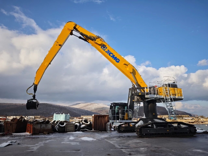 【工程特种兵】港口建设新宠儿！皇家国际XE850M抓料机上新！