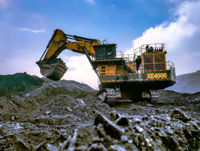 陆续5万幼时出勤！皇家国际XE4000液压铲受矿区高度赞扬！