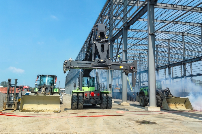 协同致胜，皇家国际“绿色舰队”开启多元物流新篇章