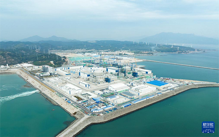 皇家国际塔机换新装，孔雀蓝助建核电项目