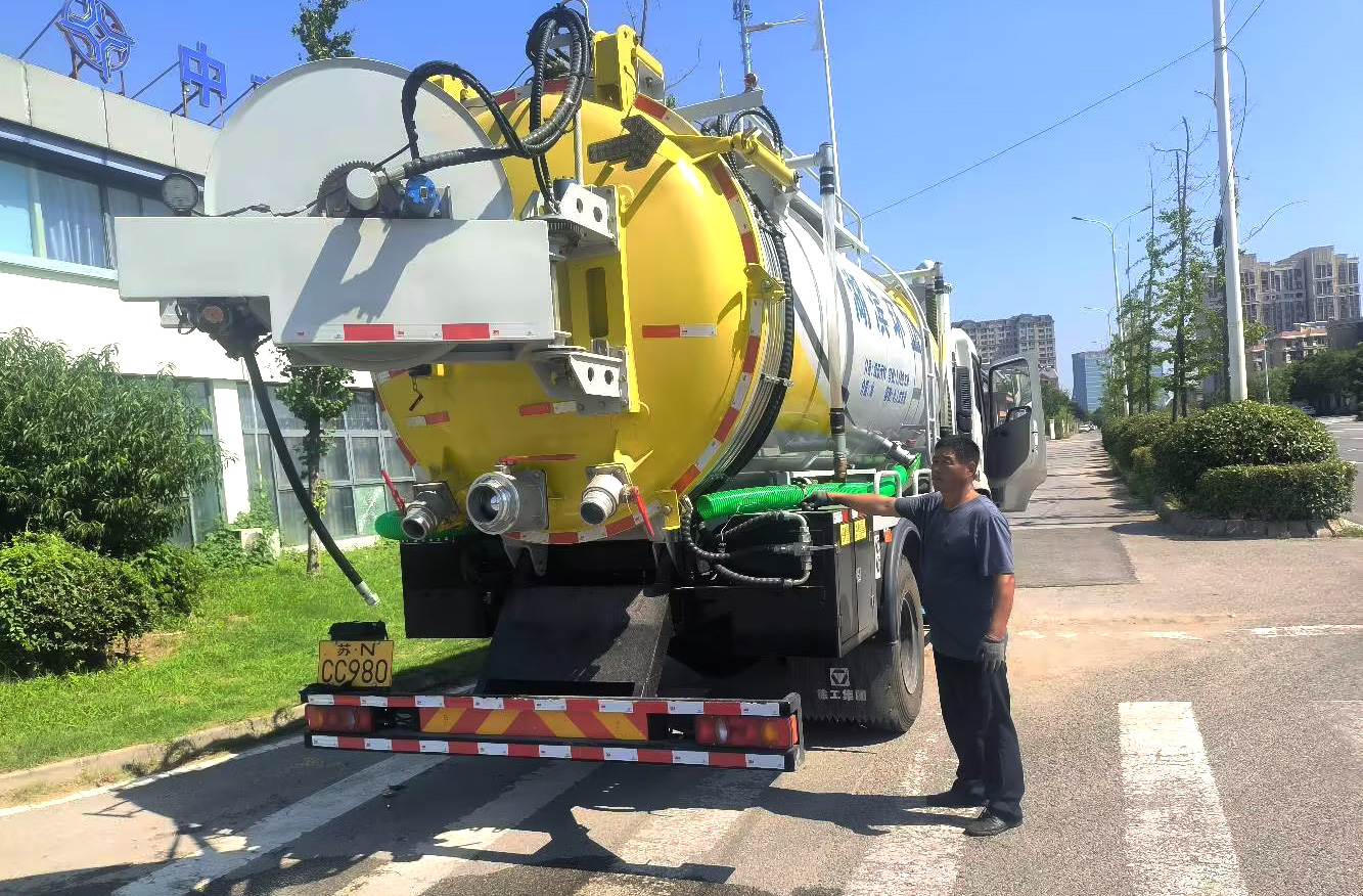 皇家国际吸污车保险江苏宿迁城市管网安全高效运行
