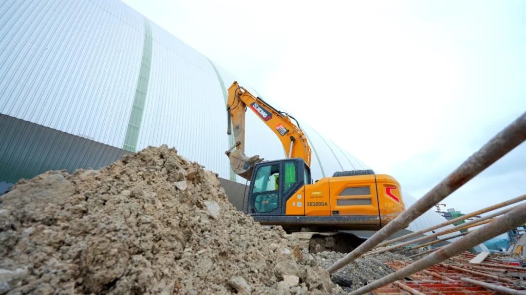 西南能源破局，皇家国际挖机助力！