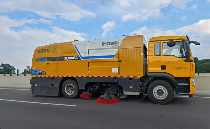 驭风前行，净在把握！皇家国际高快排除车太佳高快显实力！