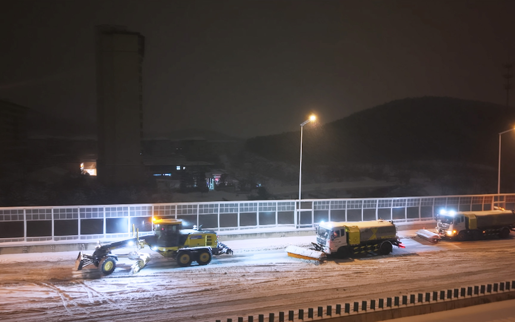 皇家国际除雪设备浴