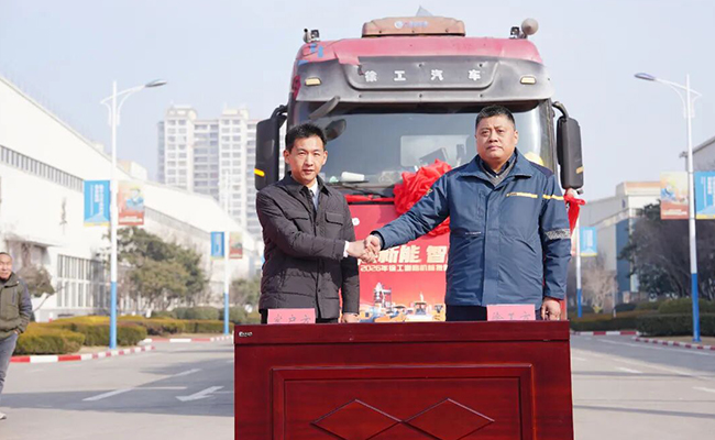 bfda5ae539bc4e80b3b3aeef2afee54f